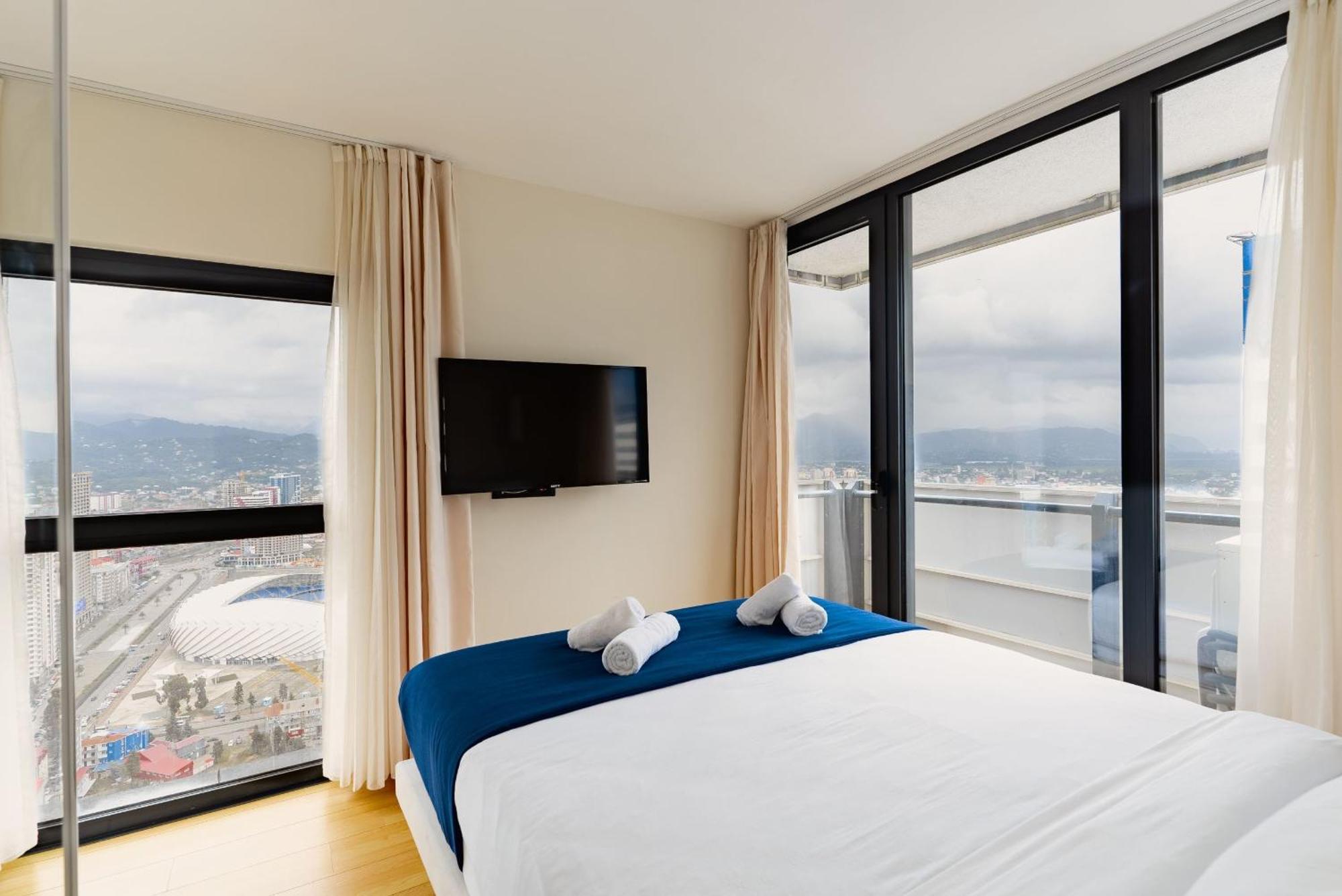 Orbi City Hotel With Sea View Batumi Exterior photo
