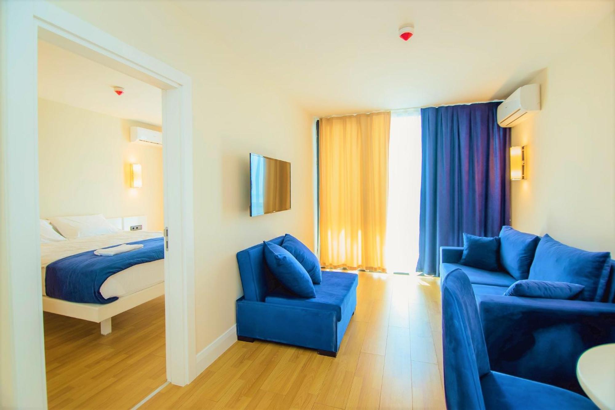 Orbi City Hotel With Sea View Batumi Exterior photo