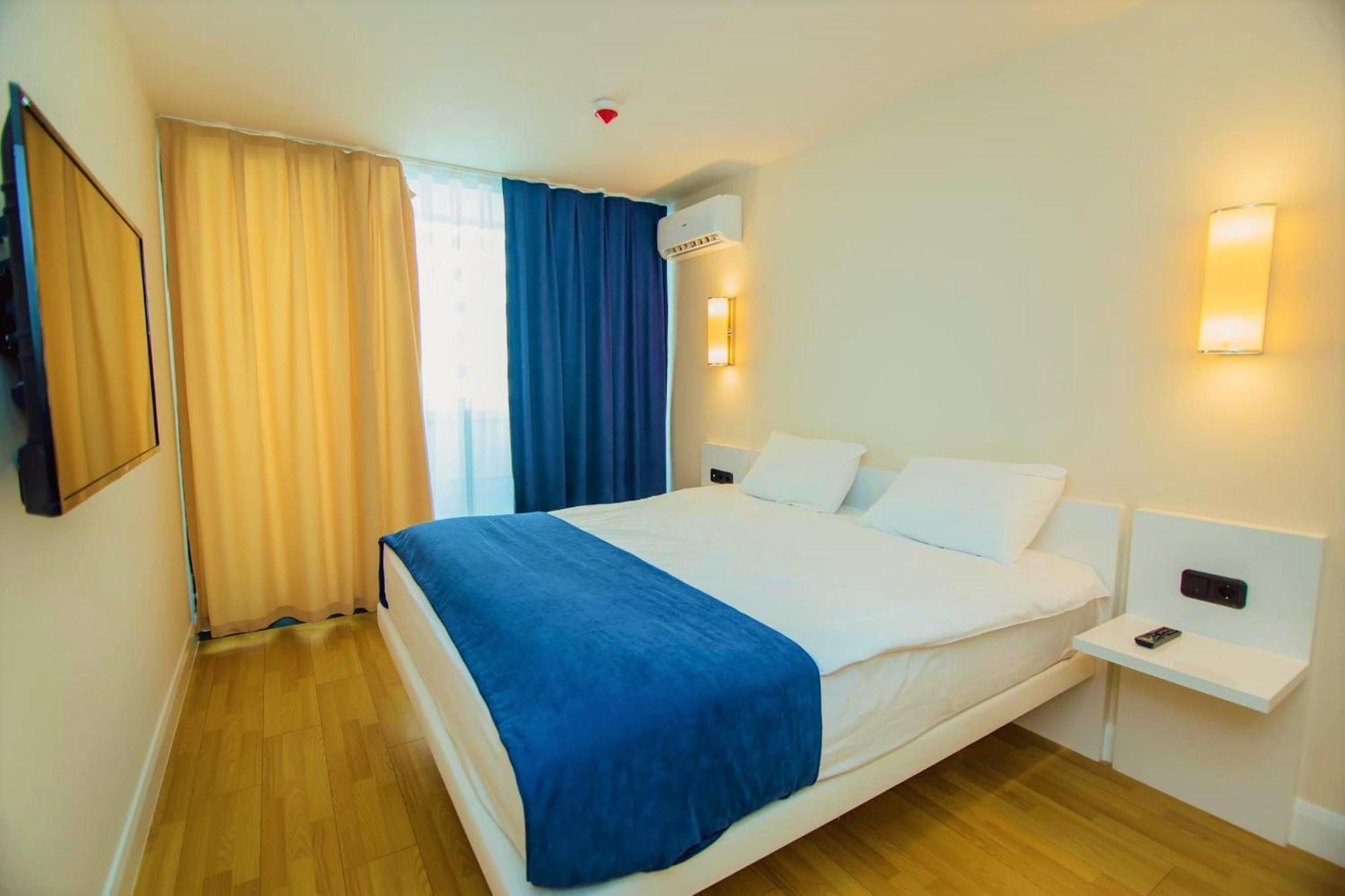 Orbi City Hotel With Sea View Batumi Exterior photo